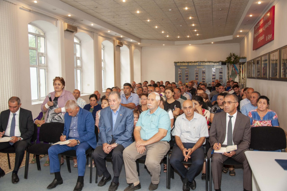 Abdin Fərzəliyev səyyar qəbul keçirdi - FOTO